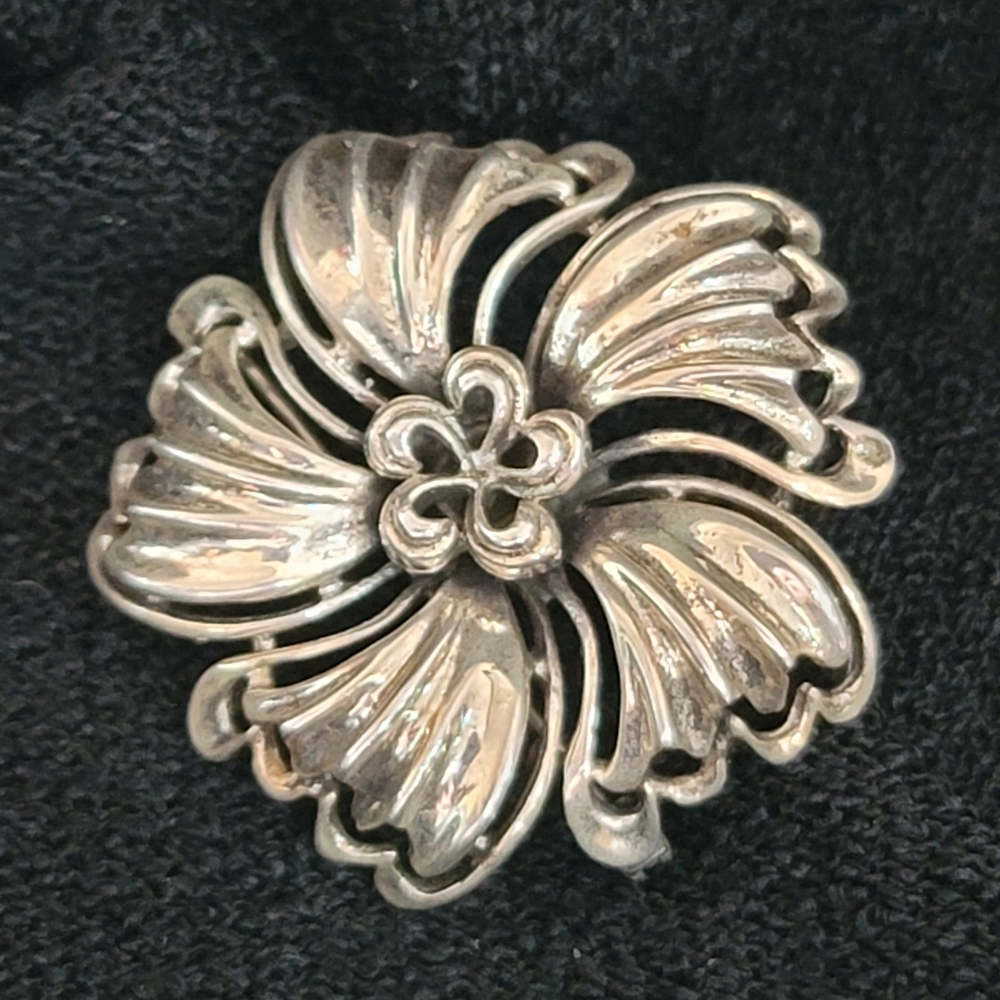 Stunning Antique Solid Sterling Silver Brooch Pin - image 1